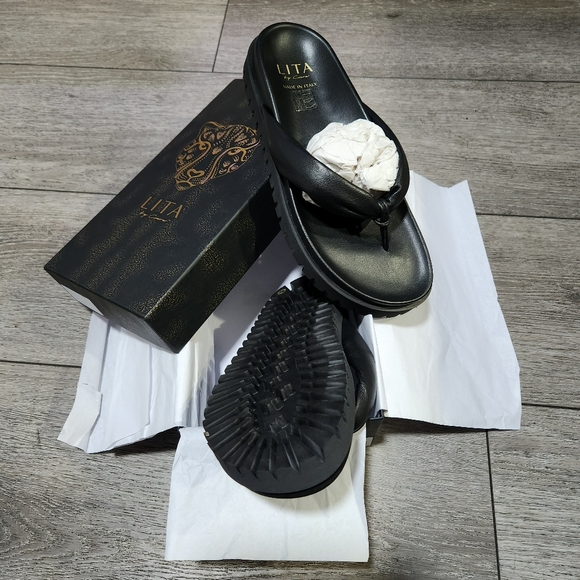 Lita Black Leather Thong by Ciarra Sz 41 NIB - Picture 2 of 6